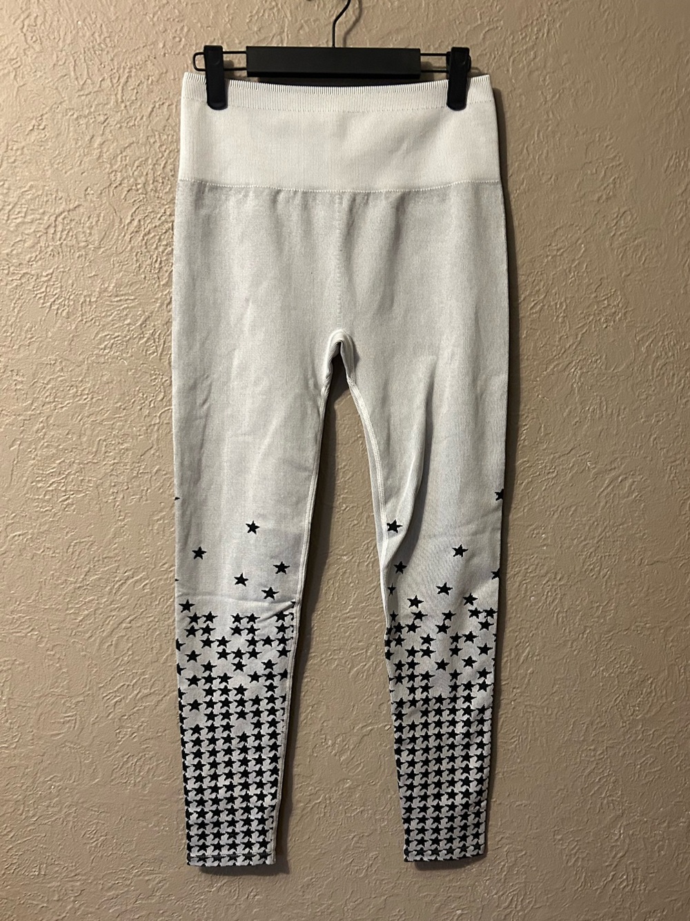 Fabletics White Leggings with Black Star Gradient